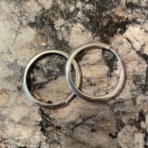 MEJURI tube large hoops - sterling silver